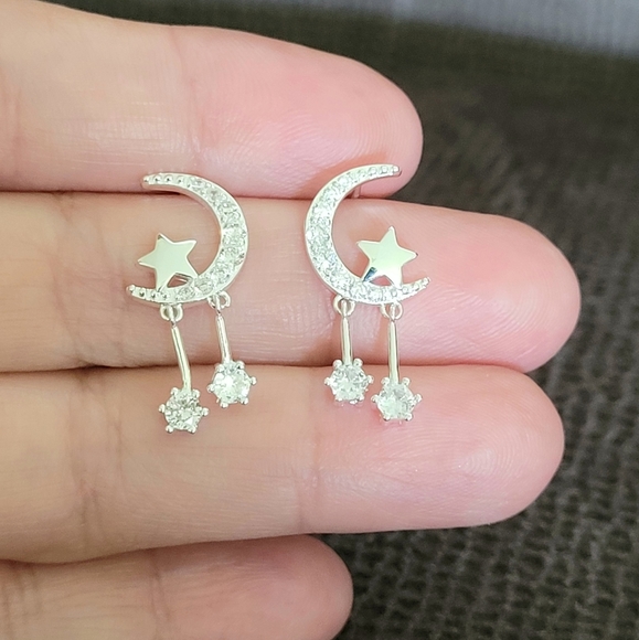 La Meno Silver🤍 Starling🌠 Earrings - Picture 9 of 15